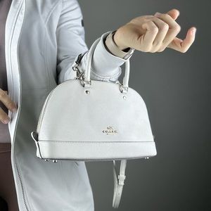 COACH white hand bag